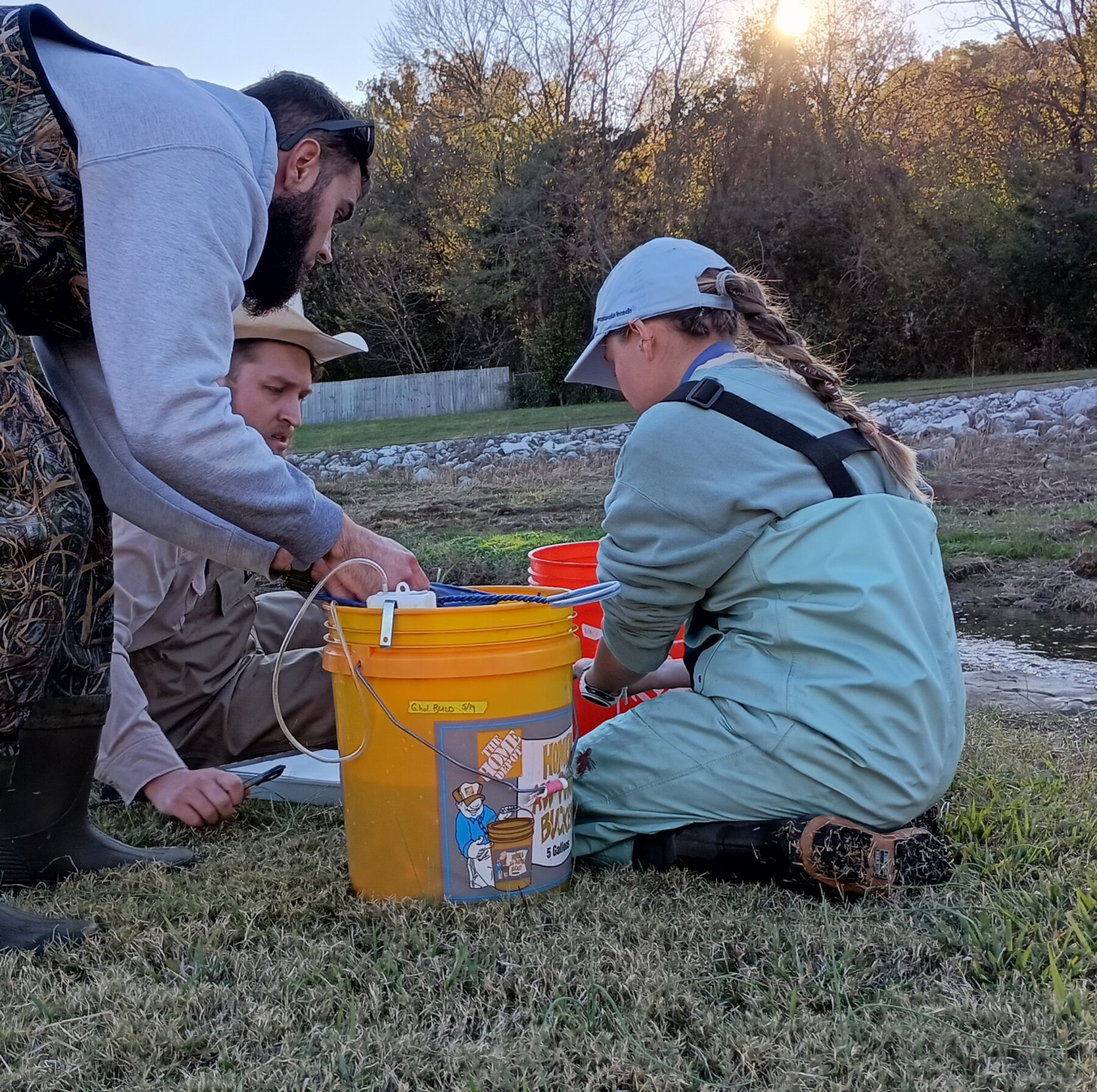 Culumber Lab members processing fish during fieldwork